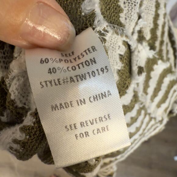 And the Why Women's Size S Green and White Striped Pullover Sweater #3439 - Picture 7 of 8